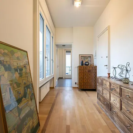 Serra 2br With Terrace By Halldis * Milano