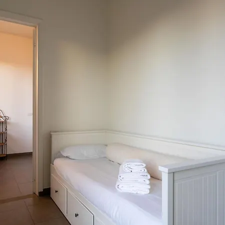Daire Serra 2br With Terrace By Halldis *