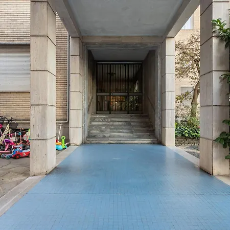 Daire Serra 2br With Terrace By Halldis Milano