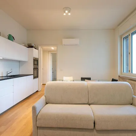 Serra 2br With Terrace By Halldis * Milán