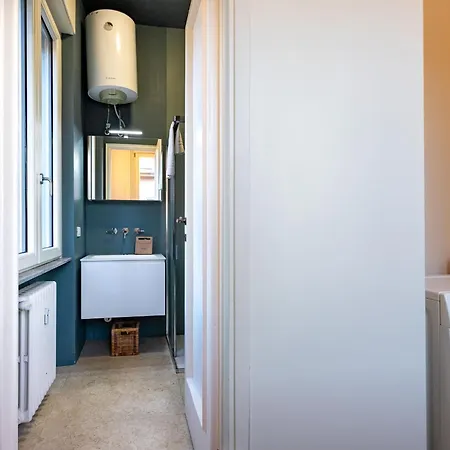 Serra 2br With Terrace By Halldis Mailand